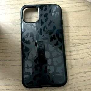 iPhone 11  black leopard loopy case (also compatible with iPhone XR)